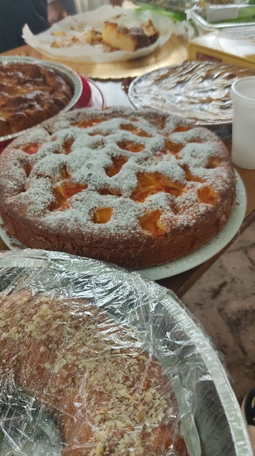 Dolci del buffet interculturale fotografati nel verso corretto